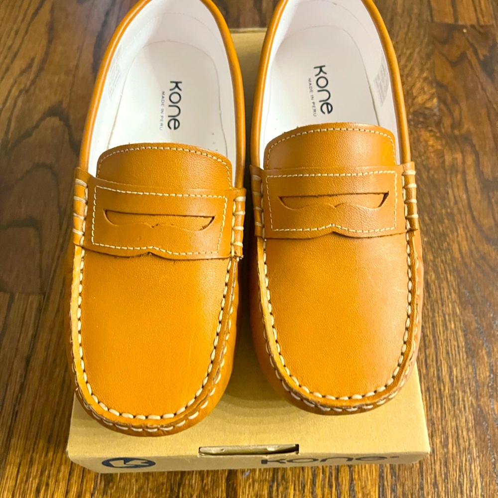 Kone leather shoes worn once.  EUC condition.  Size 35EU or size 3 boys US